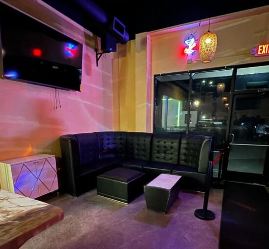 Reasons You Should Make Beehive Lounge Your Weekend Spot