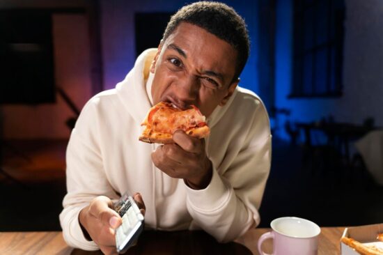 The Psychology of Food Cravings & How to Control Them