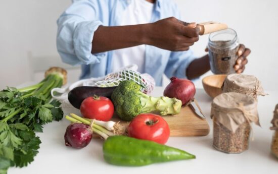 The Health Benefits of Eating Organic vs. Conventional Foods