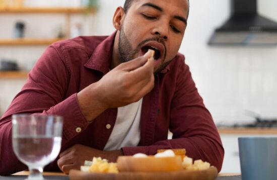 How Stress Affects Your Digestion & Eating Patterns